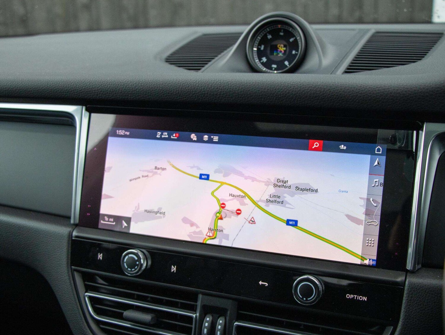 Used Porsche Macan 2025 for sale - 77648831: Photo 25