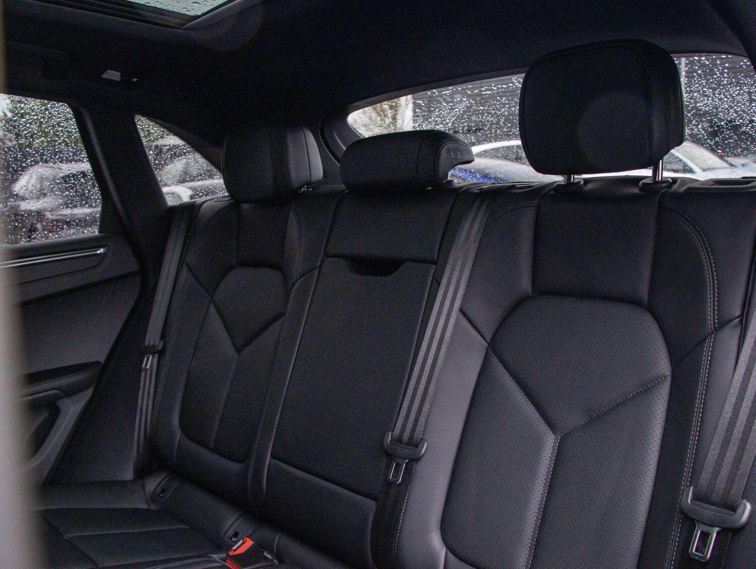 Used Porsche Macan 2025 for sale - 77648831: Photo 30