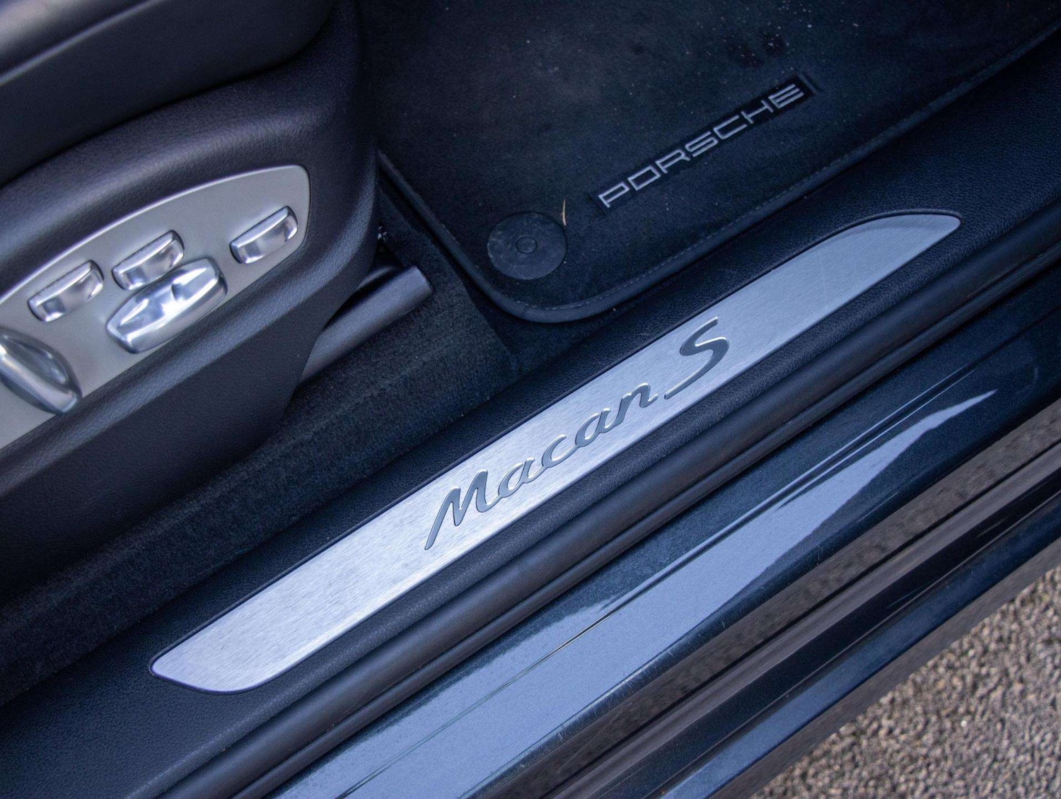 Used Porsche Macan 2017 for sale - 76624576: Photo 16