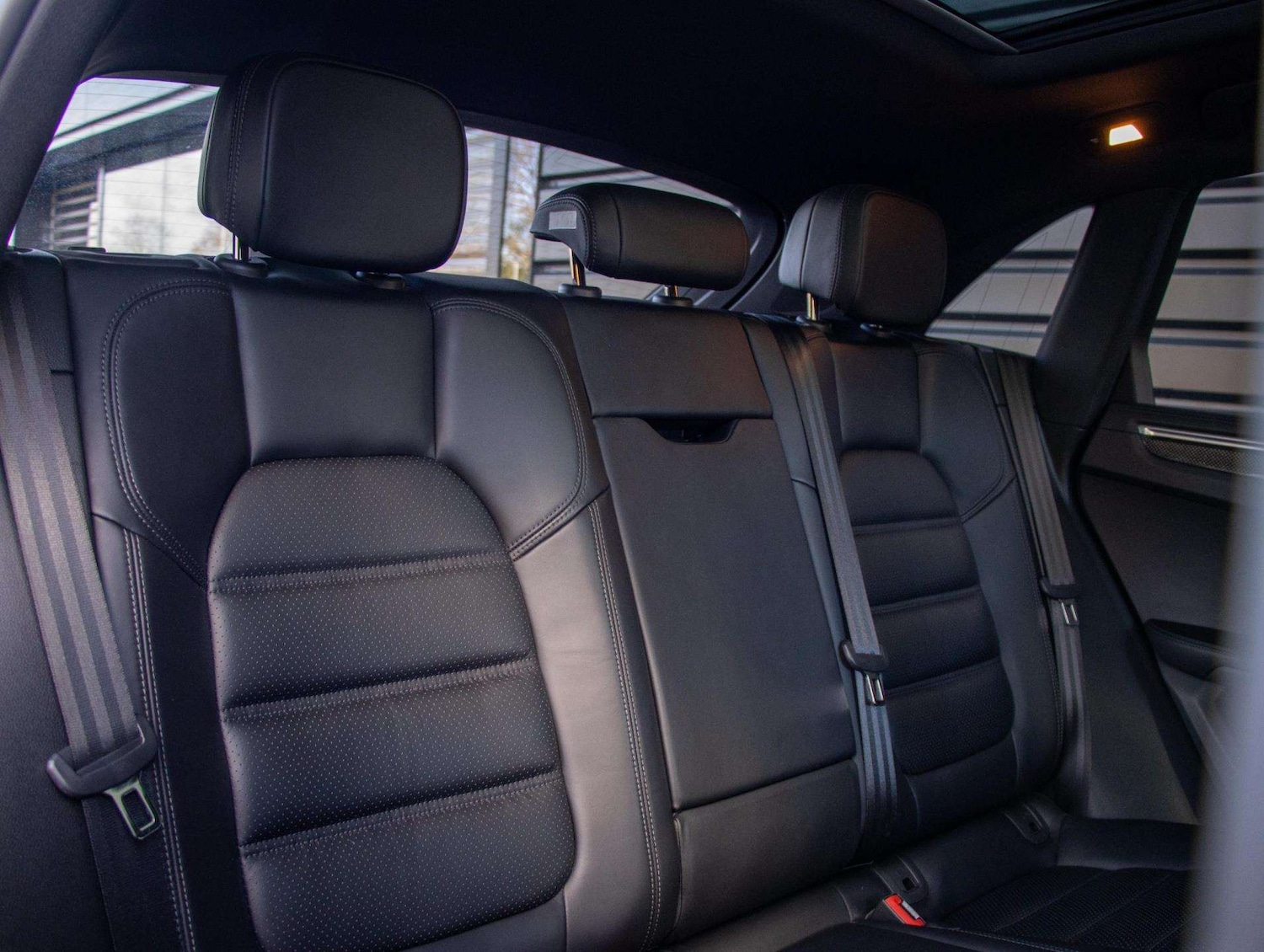 Used Porsche Macan 2017 for sale - 76624576: Photo 23