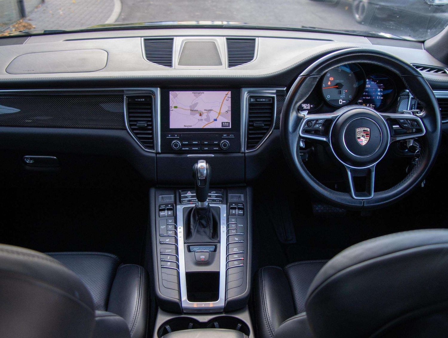 Used Porsche Macan 2017 for sale - 76624576: Photo 25