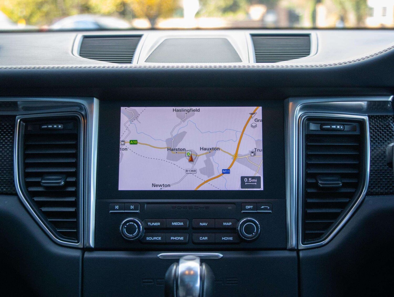 Used Porsche Macan 2017 for sale - 76624576: Photo 27