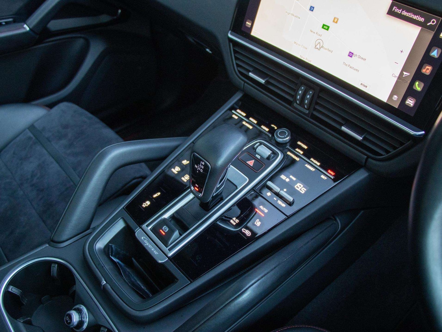 Used Porsche Cayenne 2022 for sale - 76842919: Photo 11