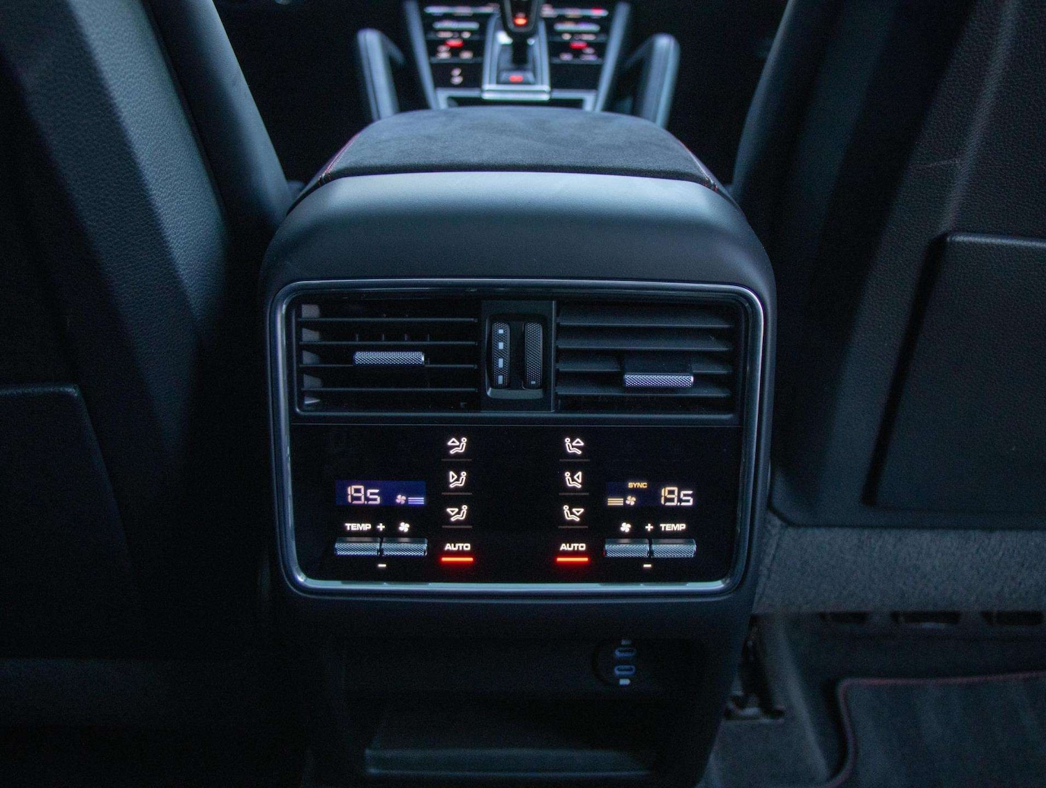 Used Porsche Cayenne 2022 for sale - 76842919: Photo 23