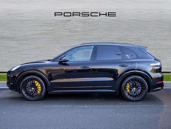 Used Porsche Cayenne 2022 for sale - 76842919: Photo