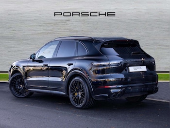 Used Porsche Cayenne 2022 for sale - 76842919: Photo