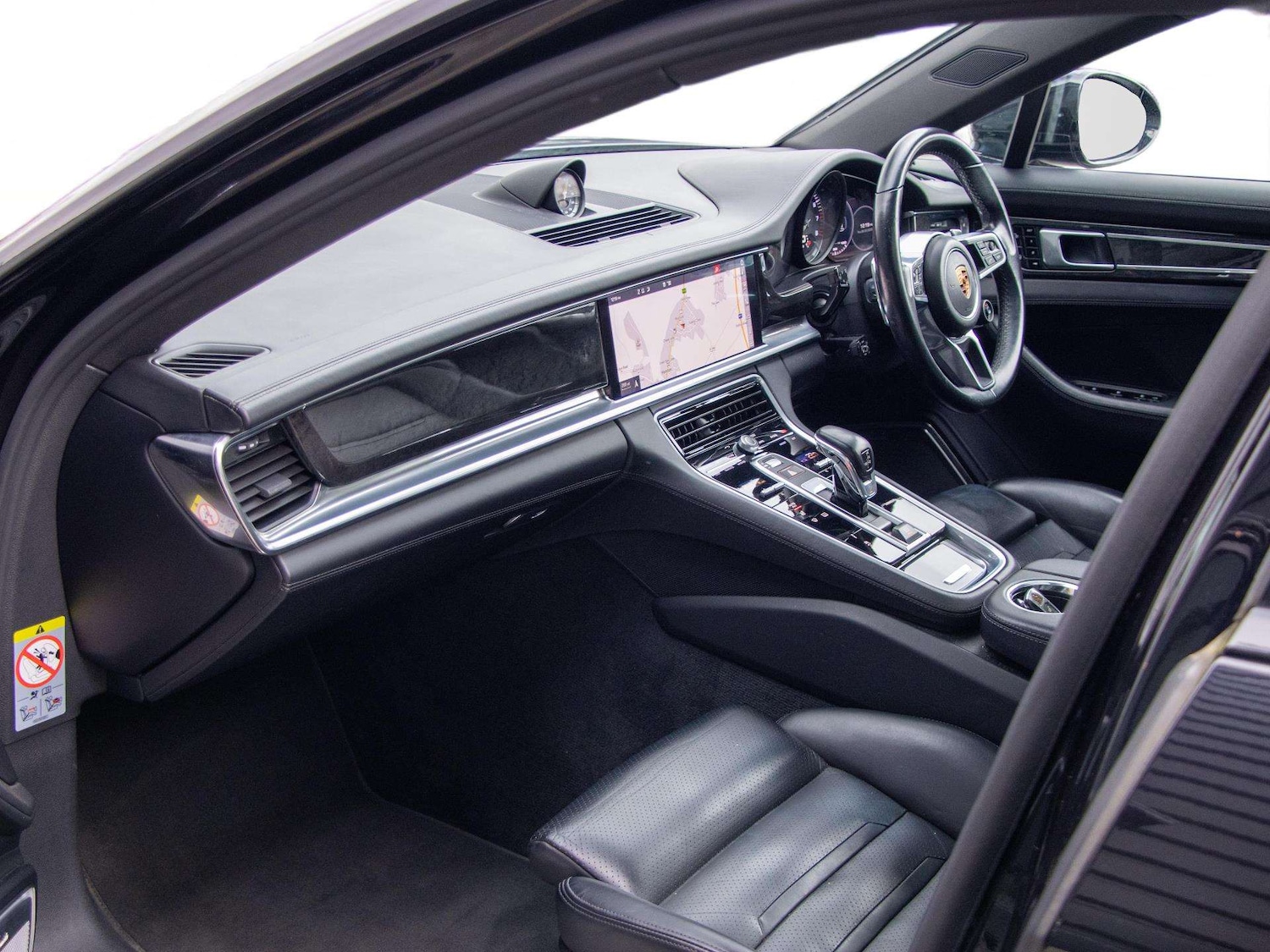 Used Porsche Panamera 2018 for sale - 77698753: Photo 3