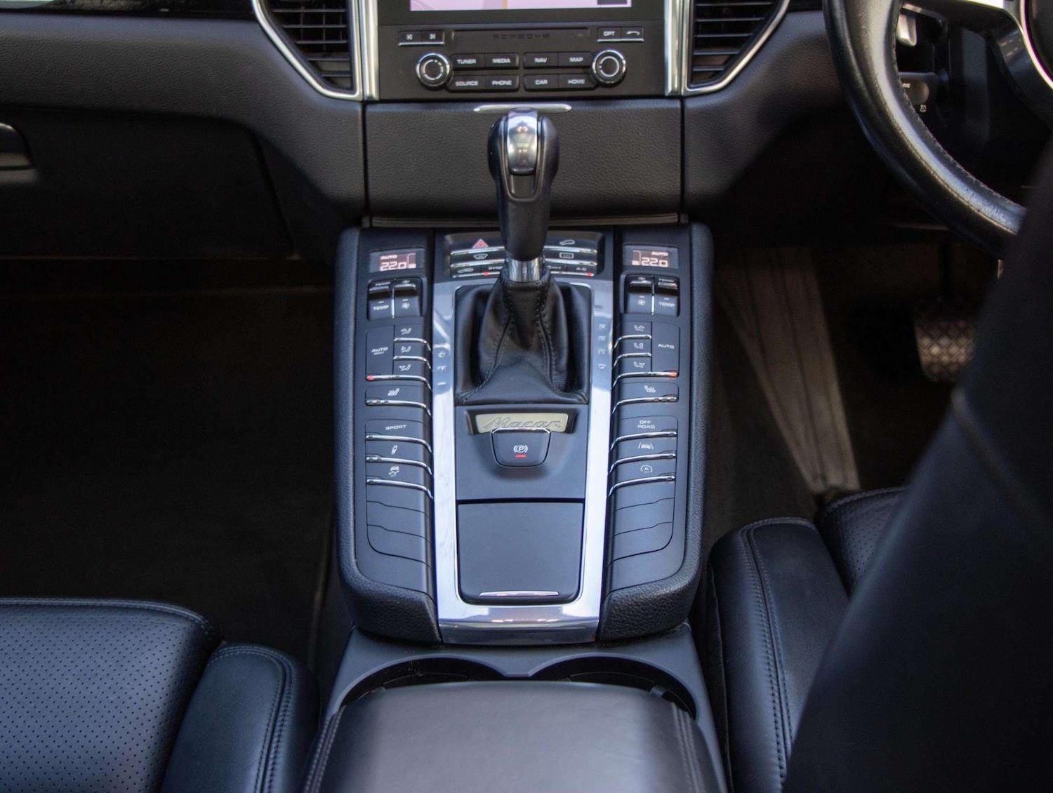 Used Porsche Macan 2018 for sale - 77000273: Photo 11