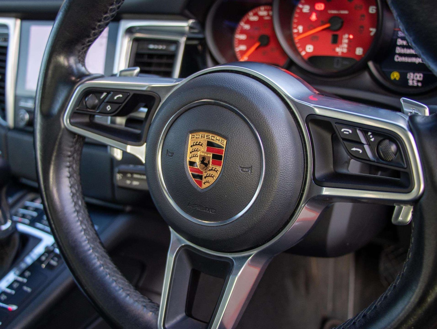 Used Porsche Macan 2018 for sale - 77000273: Photo 13