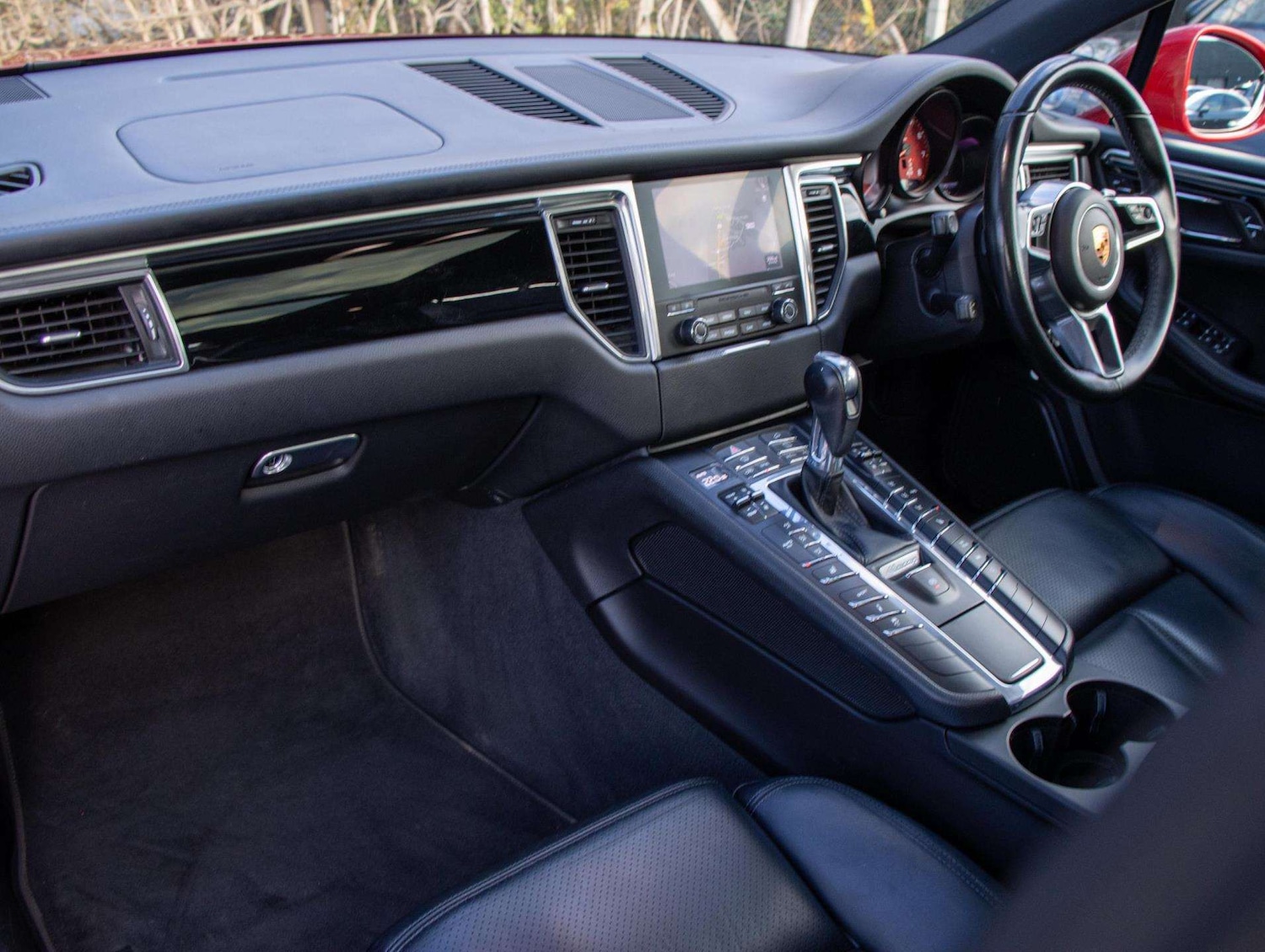 Used Porsche Macan 2018 for sale - 77000273: Photo 15