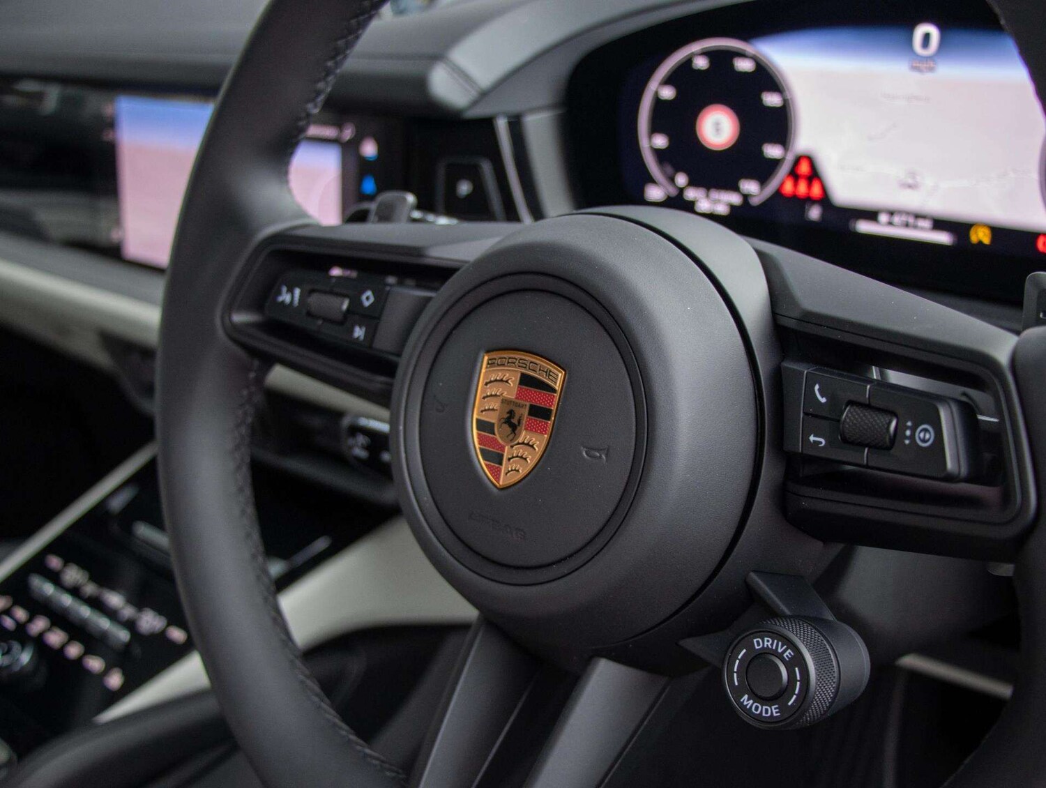 Used Porsche Cayenne 2025 for sale - 76205102: Photo 14