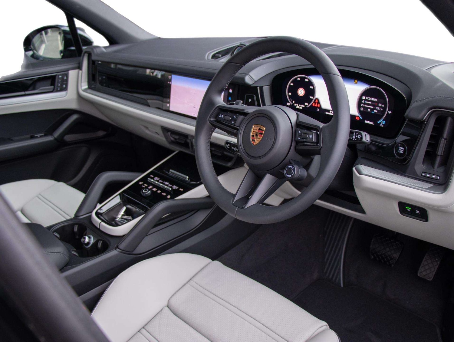 Used Porsche Cayenne 2025 for sale - 76205102: Photo 5