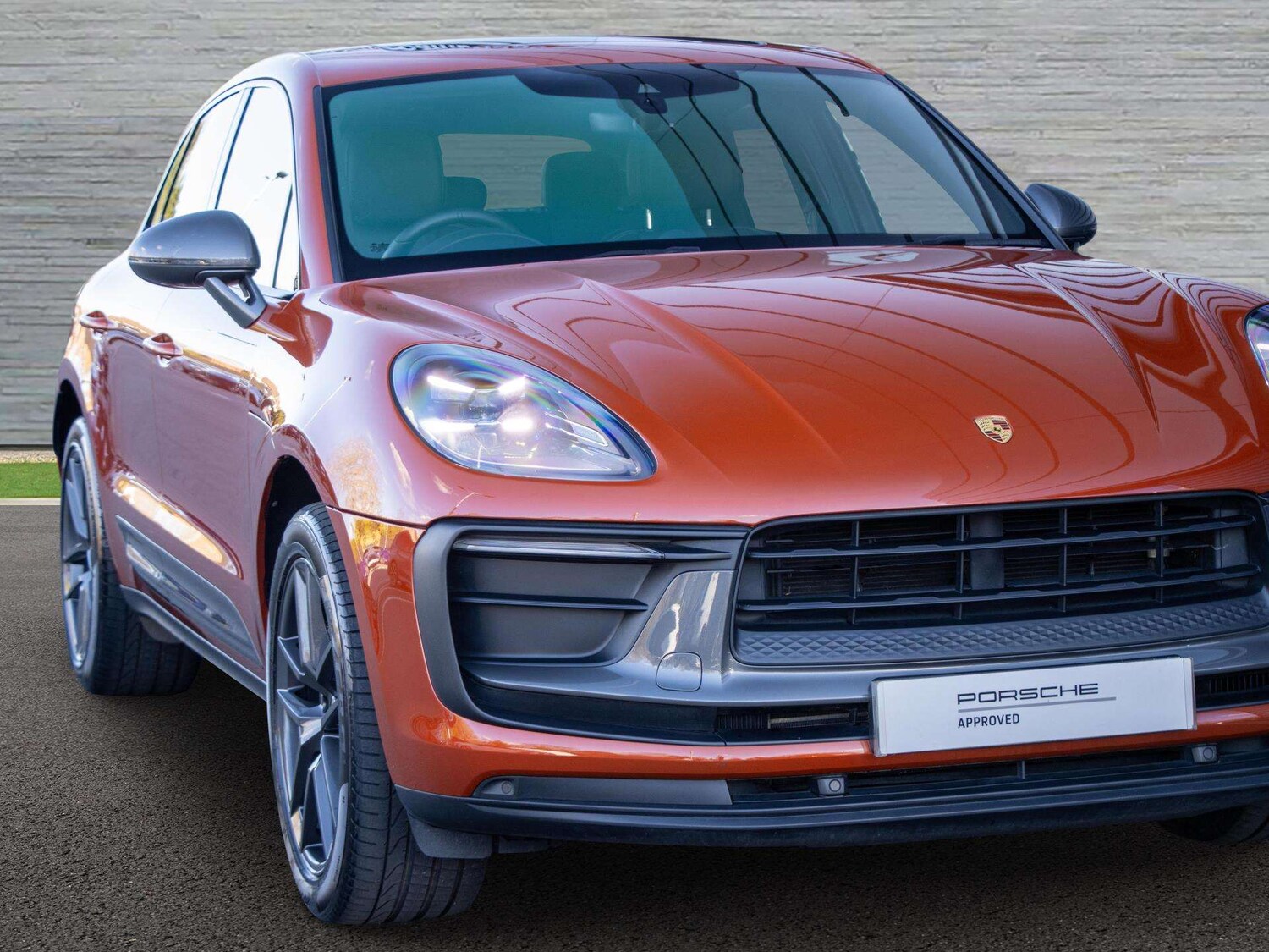 Used Porsche Macan 2023 for sale - 78052352: Photo 10