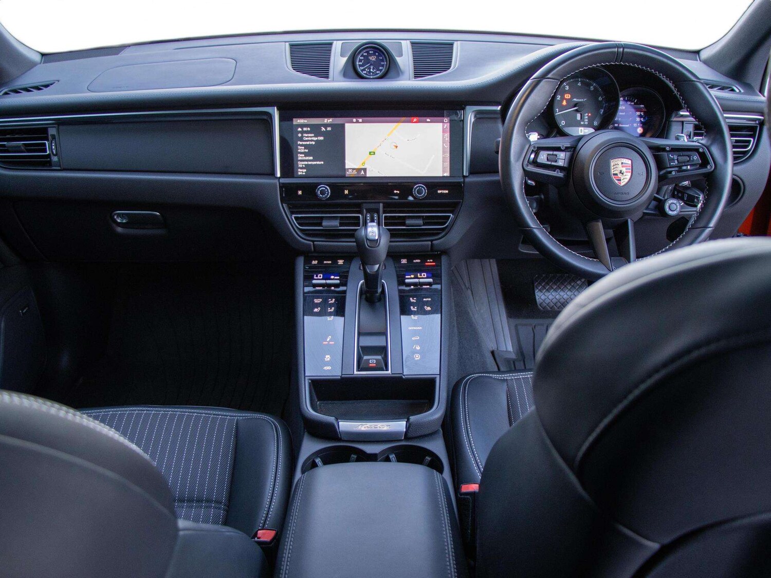 Used Porsche Macan 2023 for sale - 78052352: Photo 25