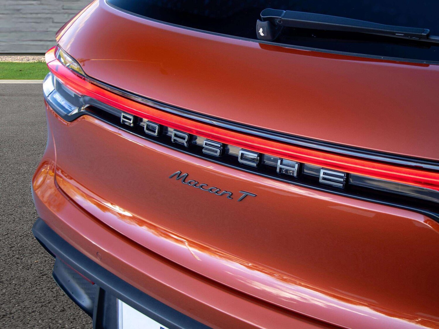 Used Porsche Macan 2023 for sale - 78052352: Photo 31