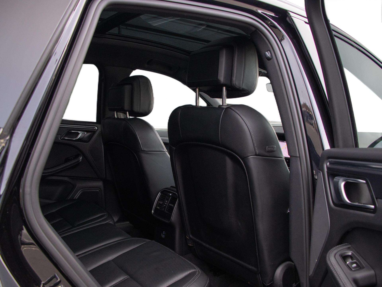 Used Porsche Macan 2023 for sale - 77787233: Photo 23