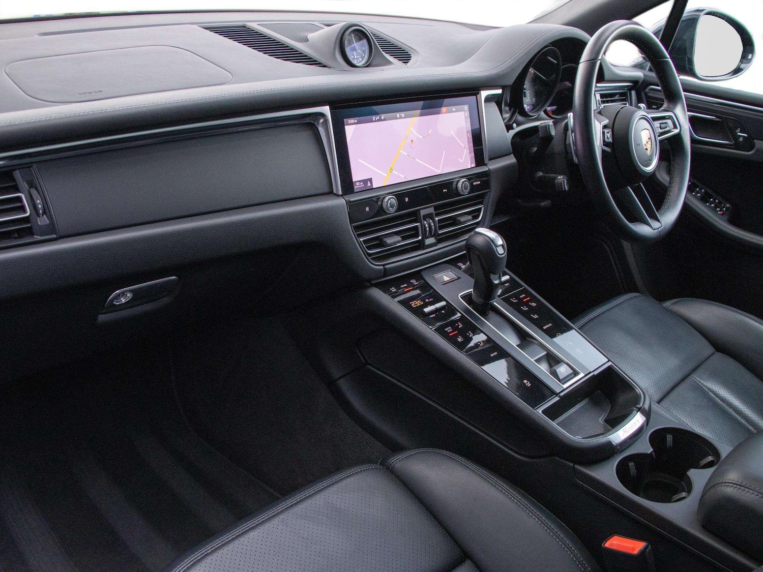 Used Porsche Macan 2023 for sale - 77787233: Photo 3