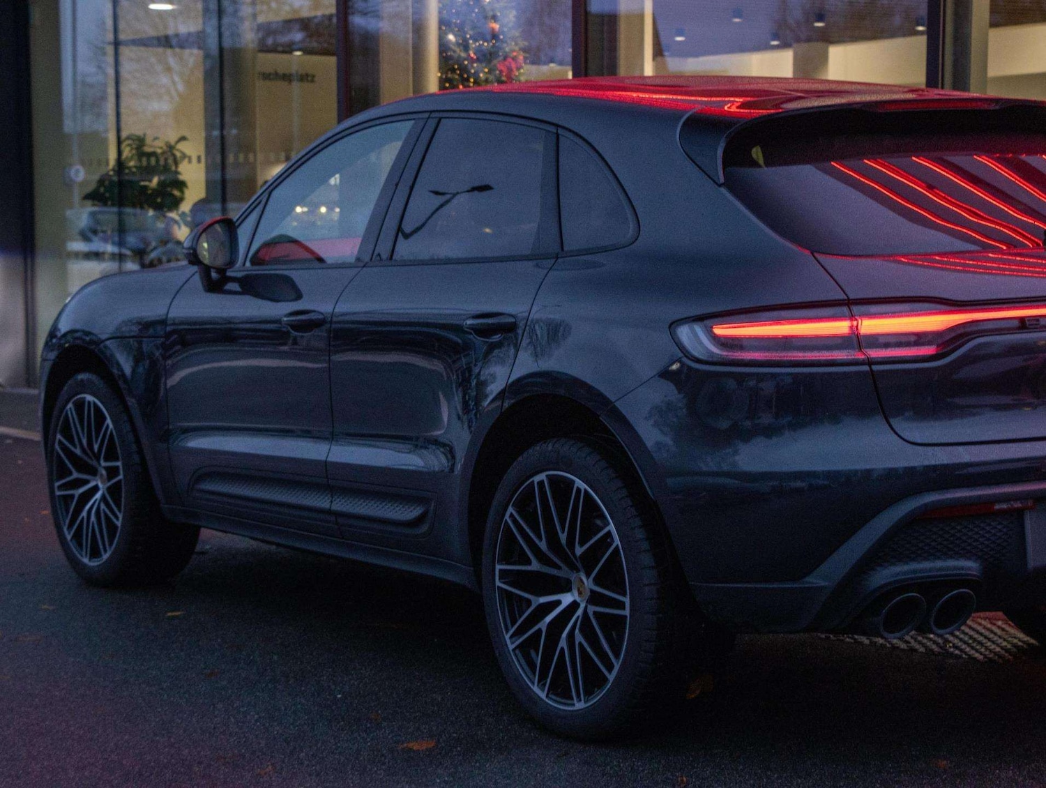 Used Porsche Macan 2023 for sale - 77112444: Photo 21