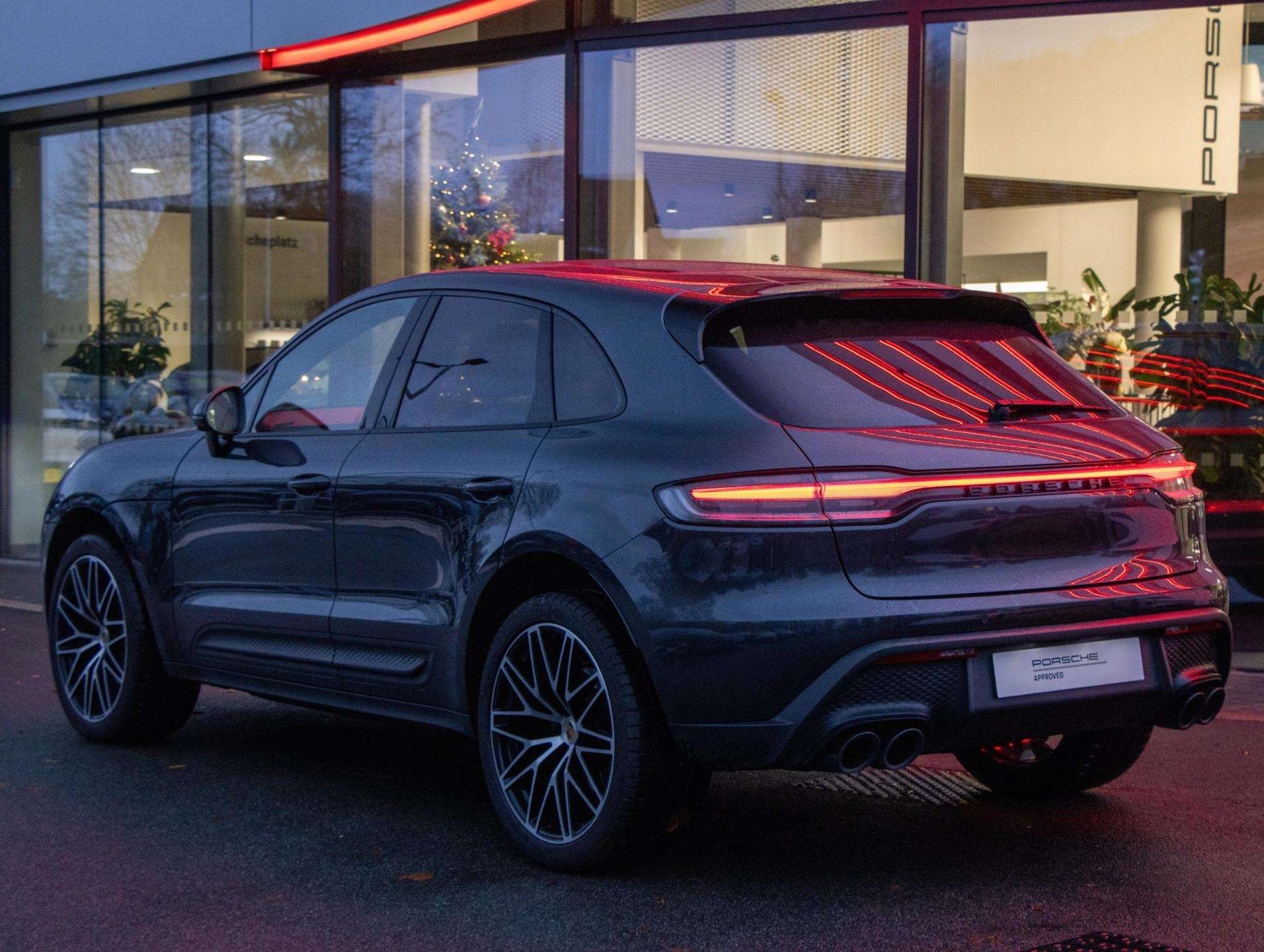 Used Porsche Macan 2023 for sale - 77112444: Photo 22