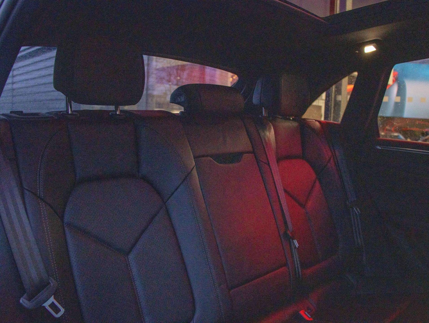 Used Porsche Macan 2023 for sale - 77112444: Photo 24