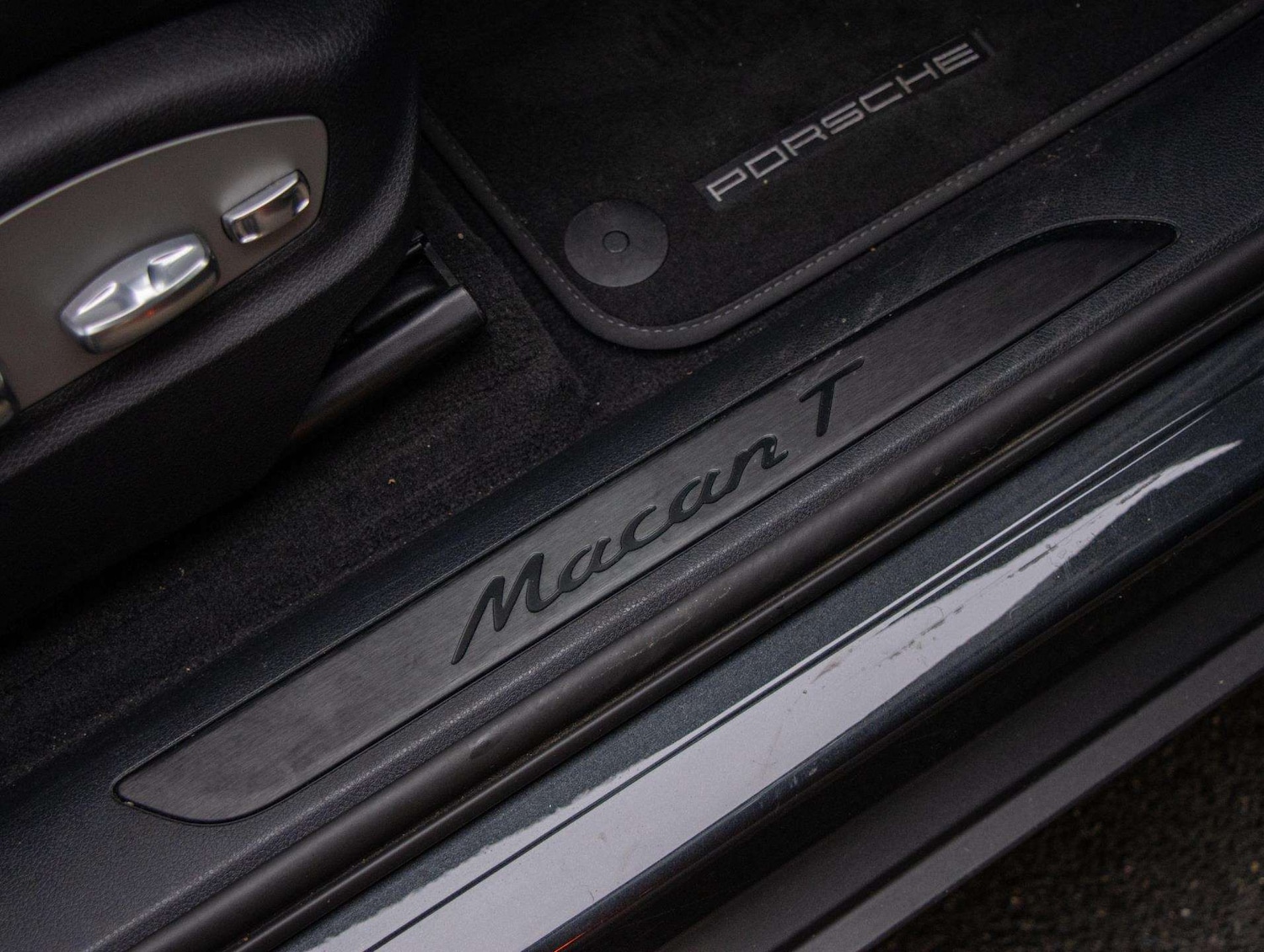 Used Porsche Macan 2023 for sale - 76827664: Photo 16