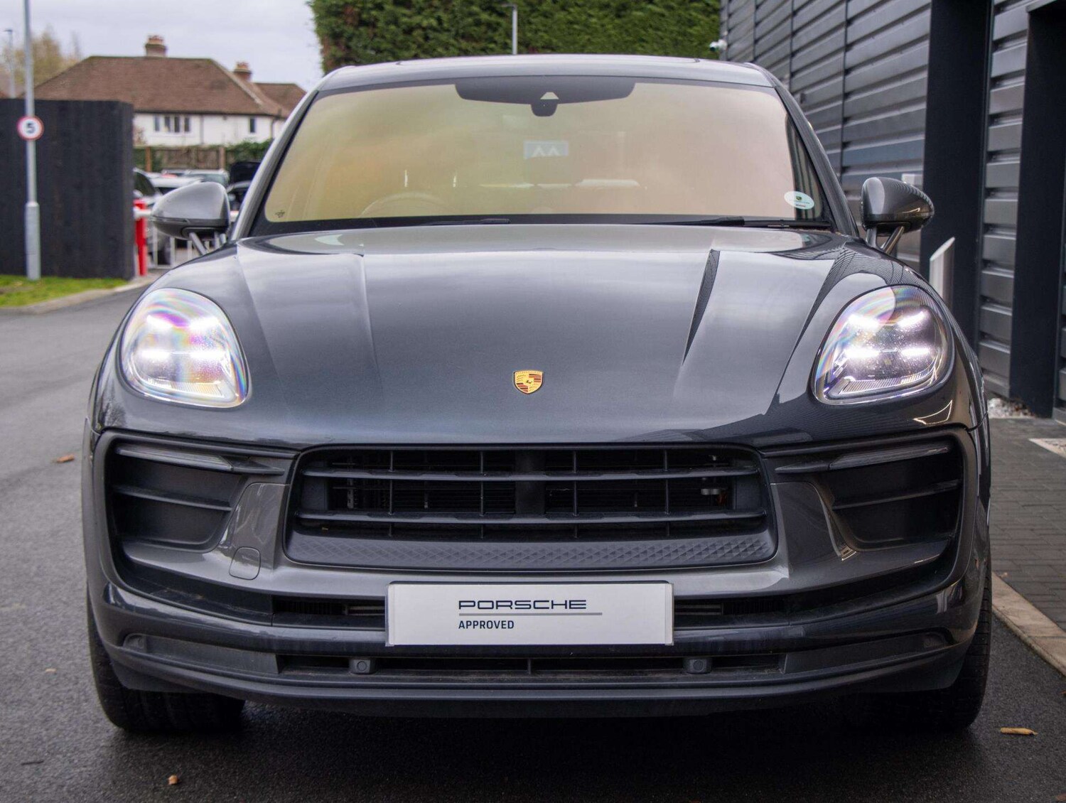 Used Porsche Macan 2023 for sale - 76827664: Photo 30