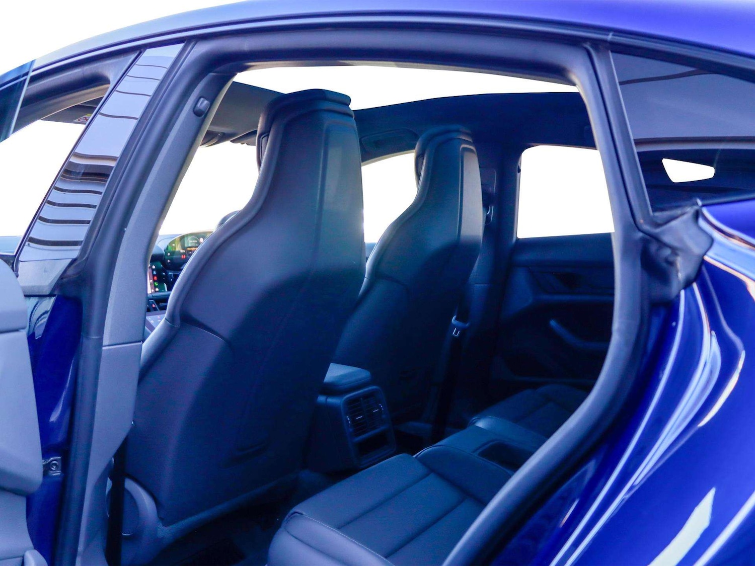 Used Porsche Taycan 2021 for sale - 78173626: Photo 27