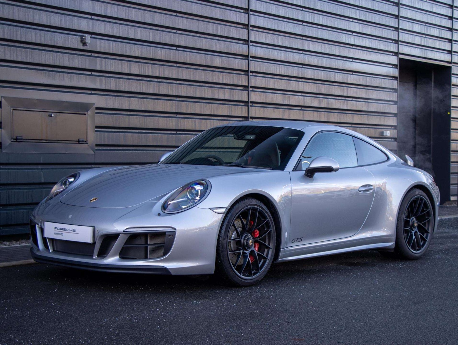 Used Porsche 911 2017 for sale - 77429094: Photo 17