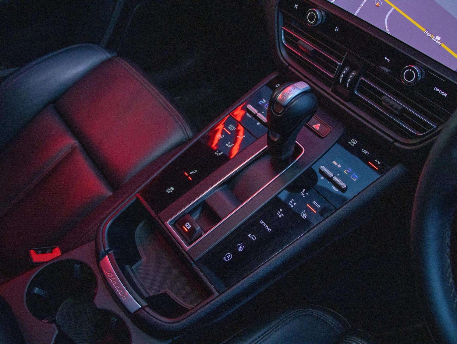 Used Porsche Macan 2023 for sale - 76842844: Photo 10