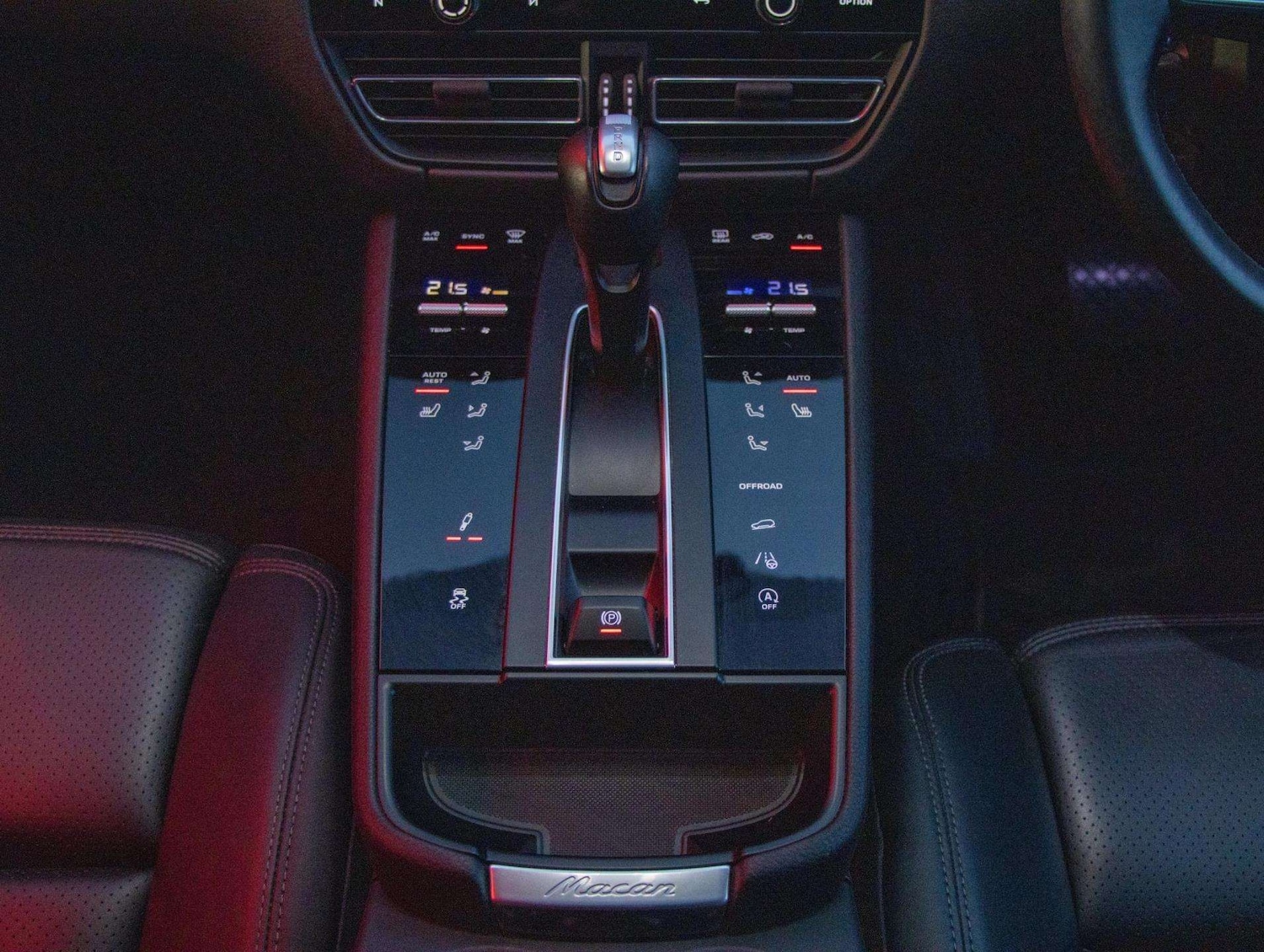 Used Porsche Macan 2023 for sale - 76842844: Photo 27