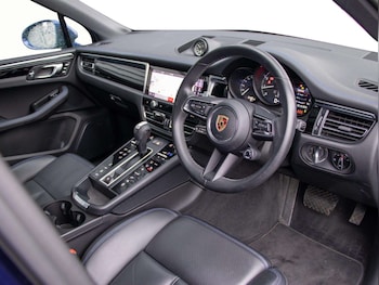 Used Porsche Macan 2022 for sale - 77219502: Photo