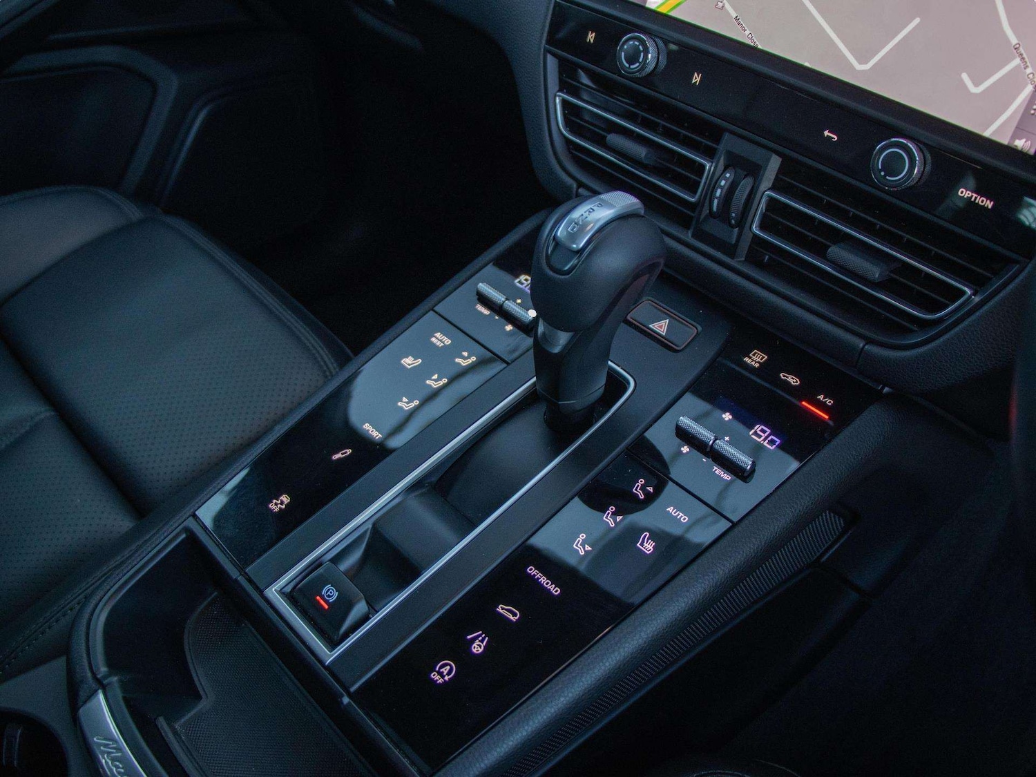 Used Porsche Macan 2023 for sale - 77943105: Photo 17