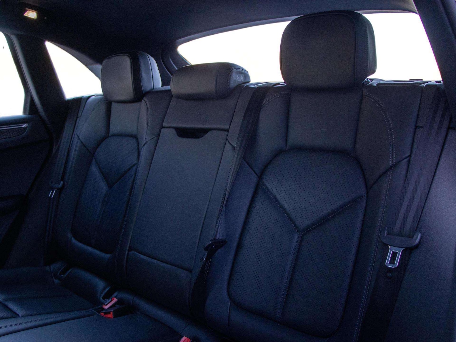 Used Porsche Macan 2023 for sale - 77943105: Photo 27