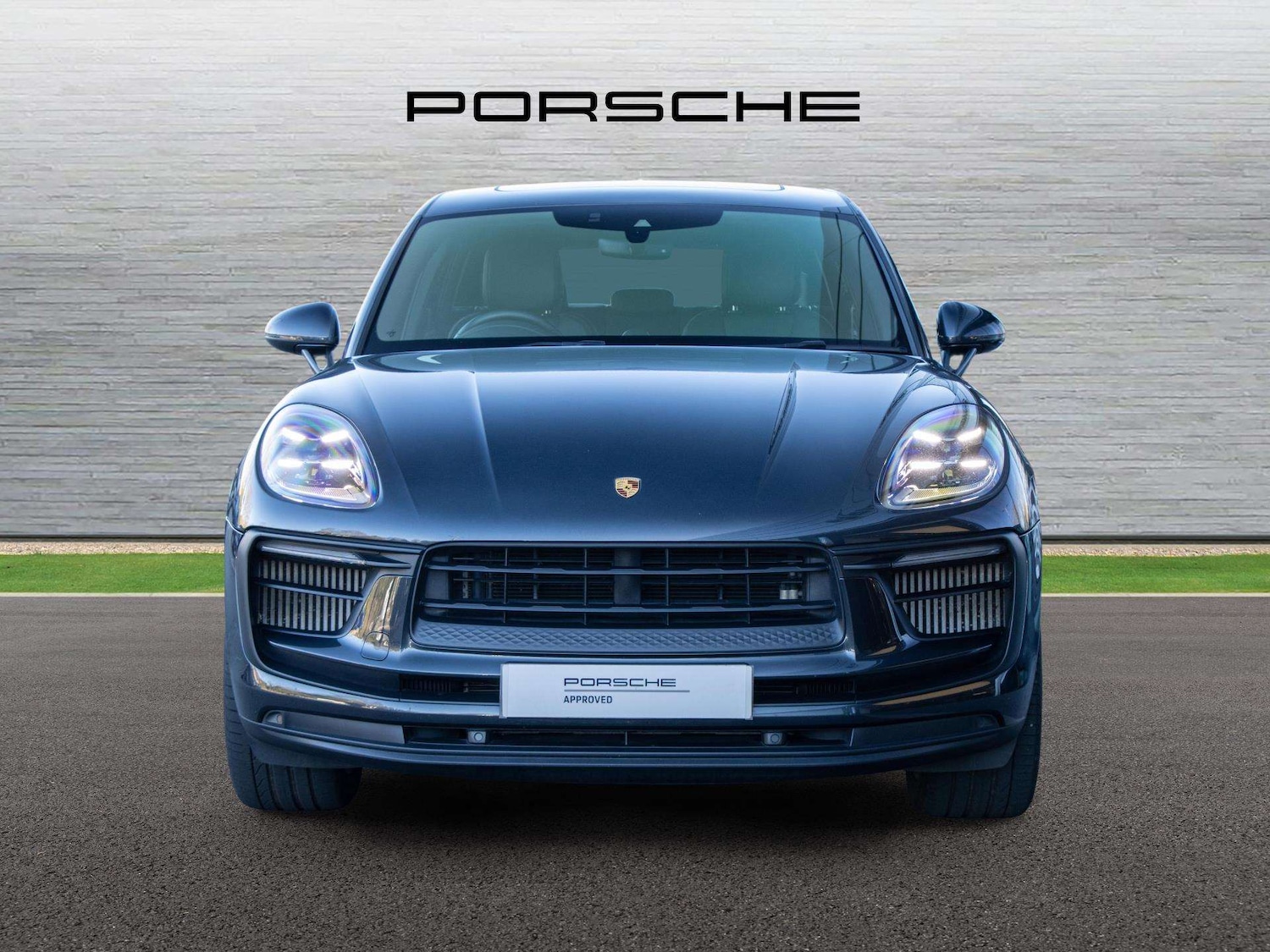 Used Porsche Macan 2023 for sale - 77943105: Photo 6