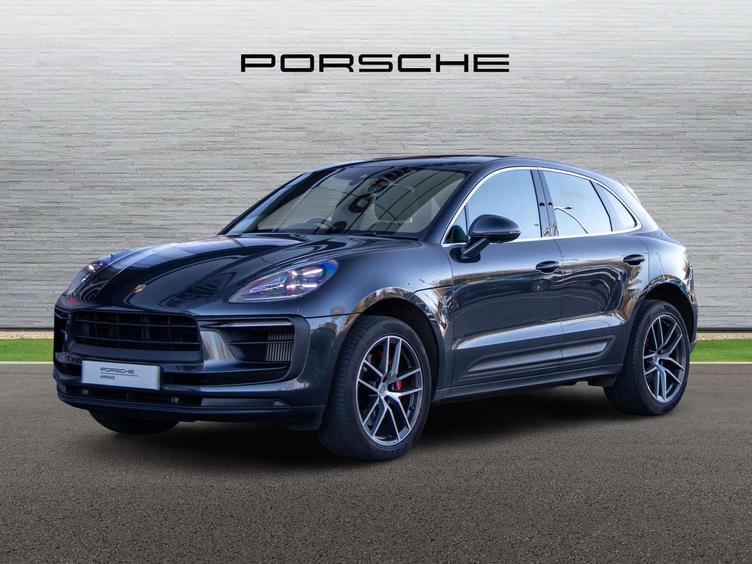 Used Porsche Macan 2023 for sale - 77943105: Photo 8