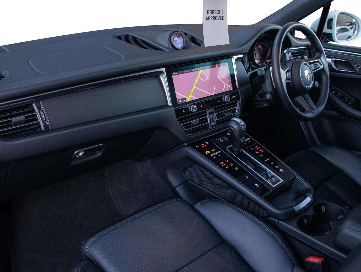 Used Porsche Macan 2024 for sale - 77158445: Photo 10