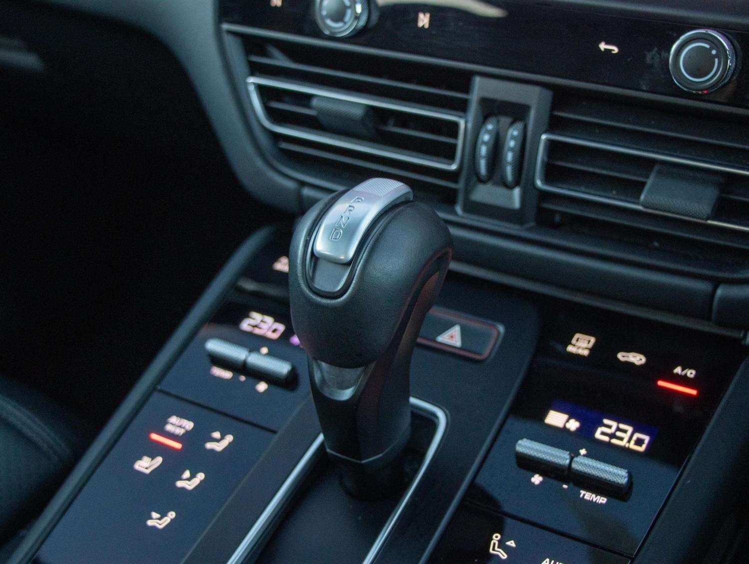 Used Porsche Macan 2024 for sale - 77158445: Photo 12