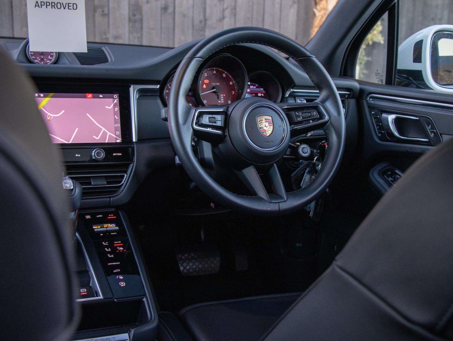 Used Porsche Macan 2024 for sale - 77158445: Photo 30