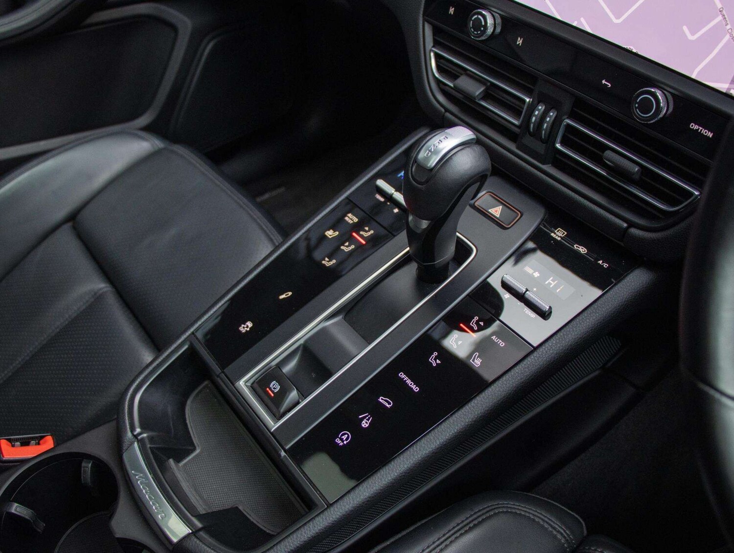 Used Porsche Macan 2023 for sale - 76827604: Photo 11