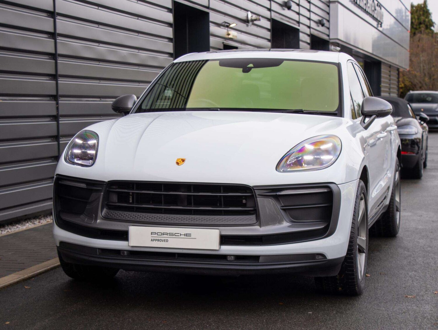 Used Porsche Macan 2023 for sale - 76827604: Photo 17