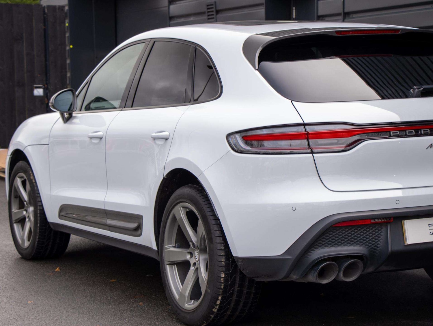 Used Porsche Macan 2023 for sale - 76827604: Photo 21