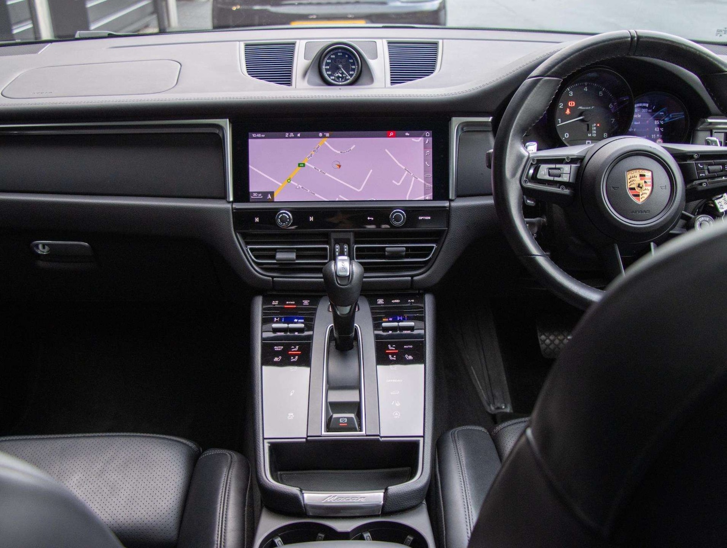 Used Porsche Macan 2023 for sale - 76827604: Photo 27