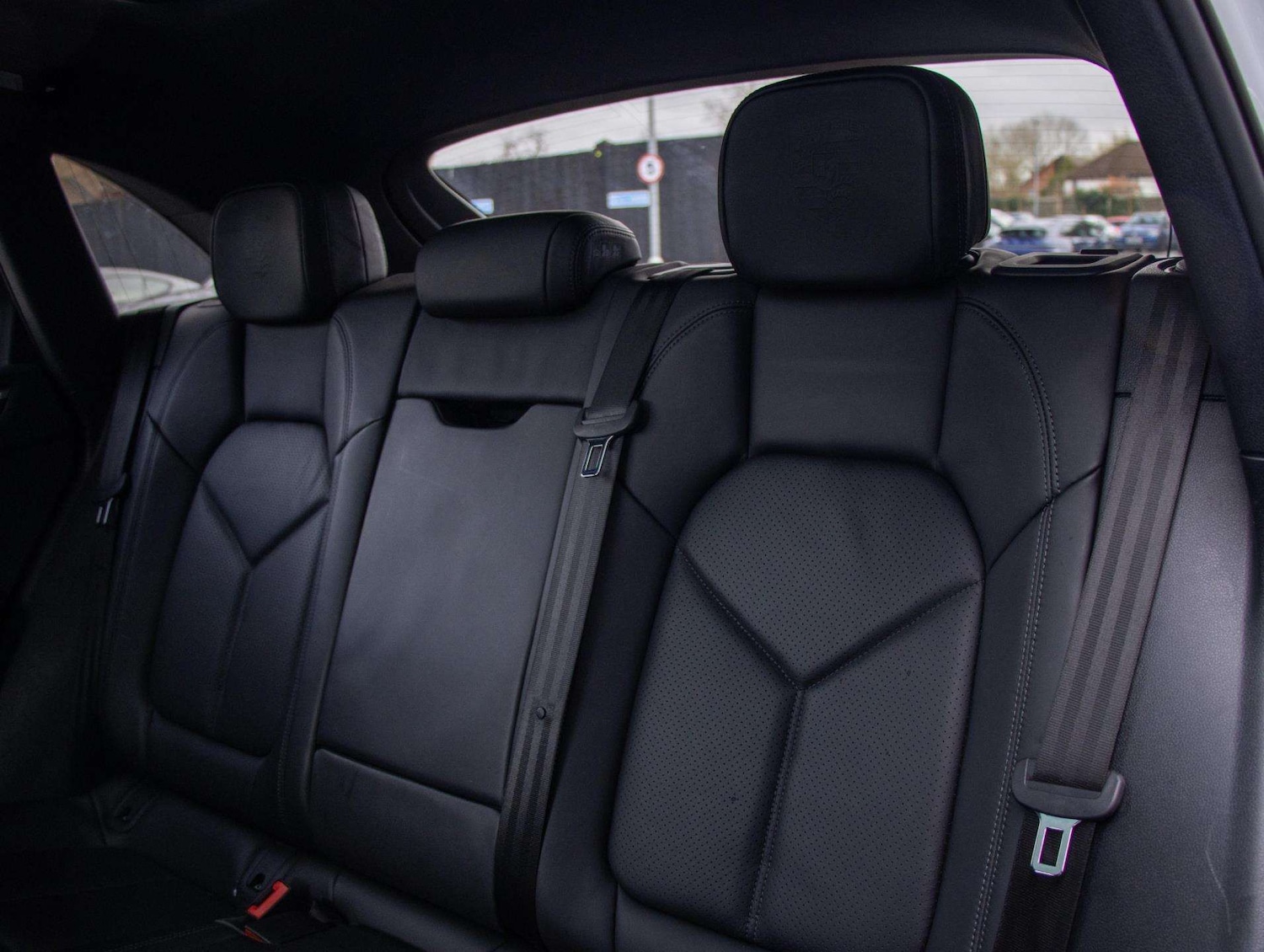 Used Porsche Macan 2023 for sale - 76827604: Photo 30