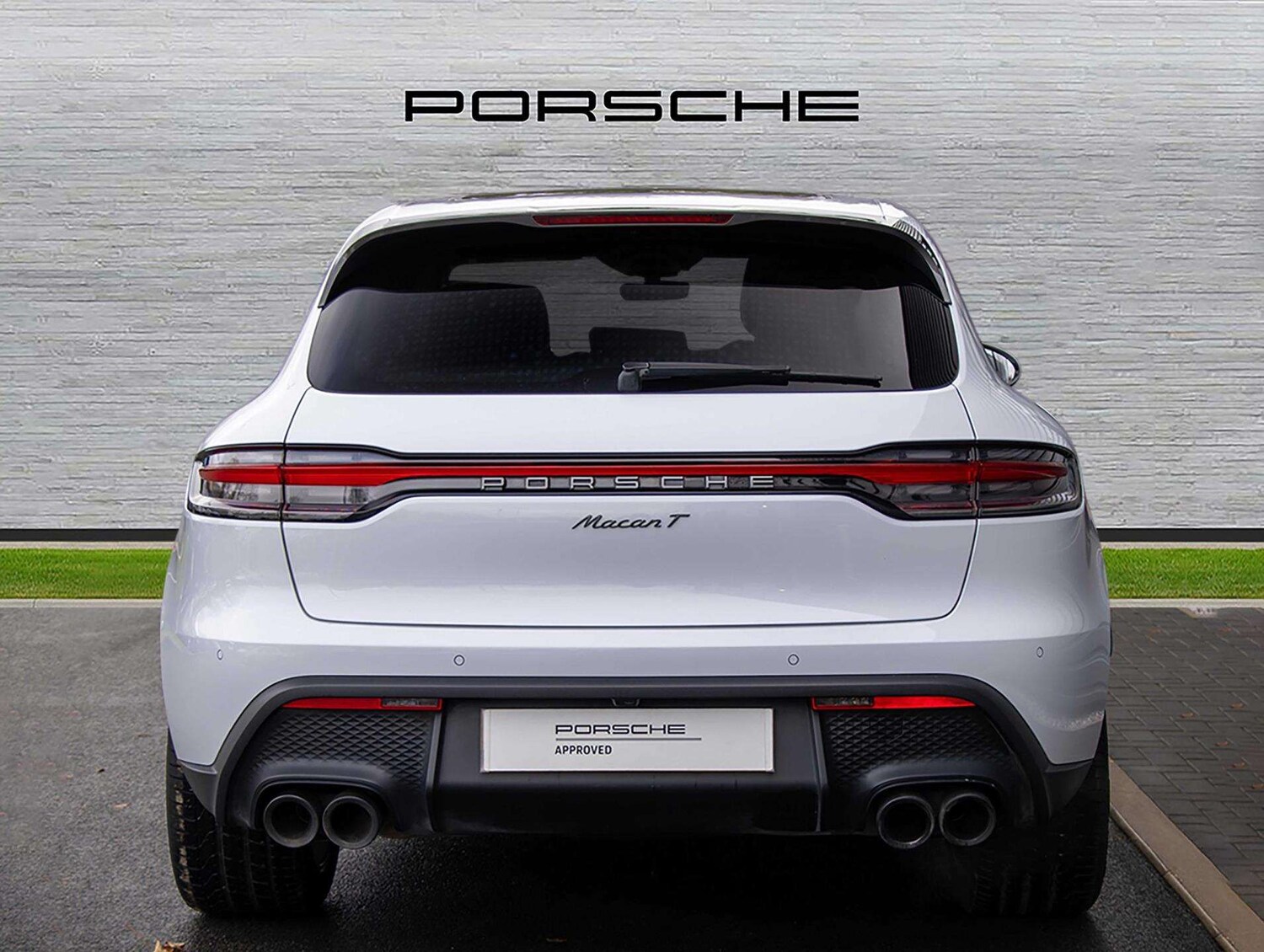 Used Porsche Macan 2023 for sale - 76827604: Photo 7