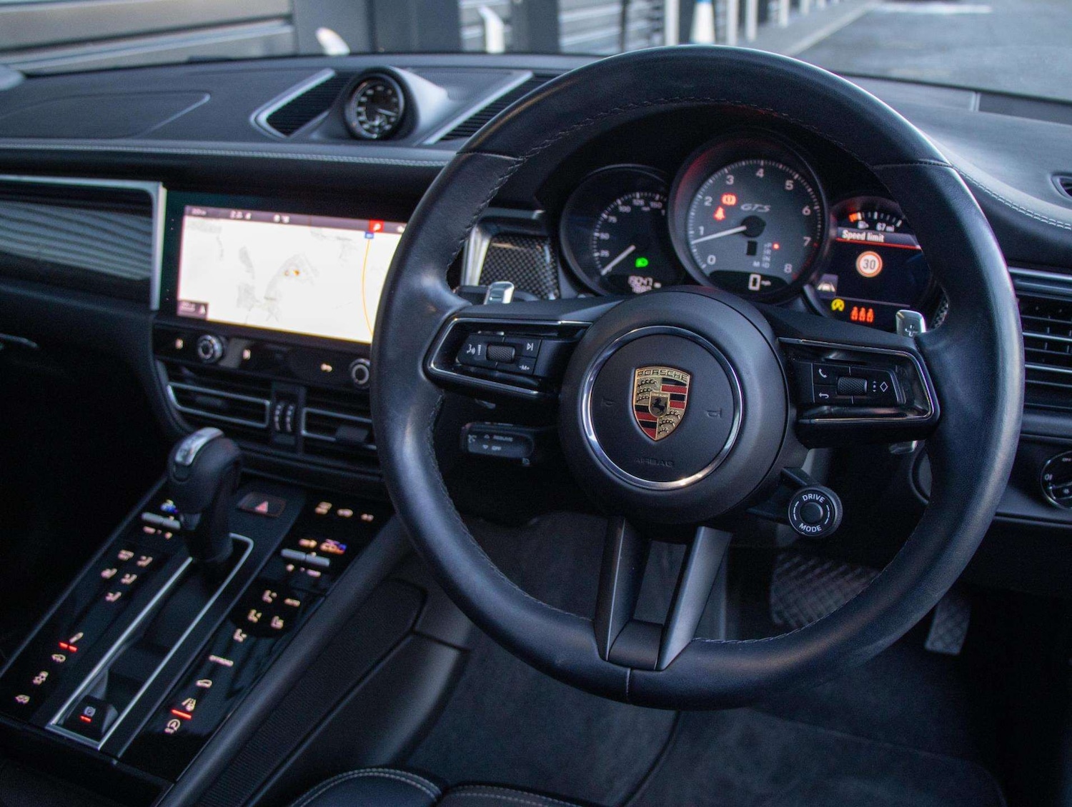 Used Porsche Macan 2024 for sale - 77389806: Photo 9