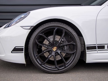 Used Porsche Cayman 2024 for sale - 78754649: Photo