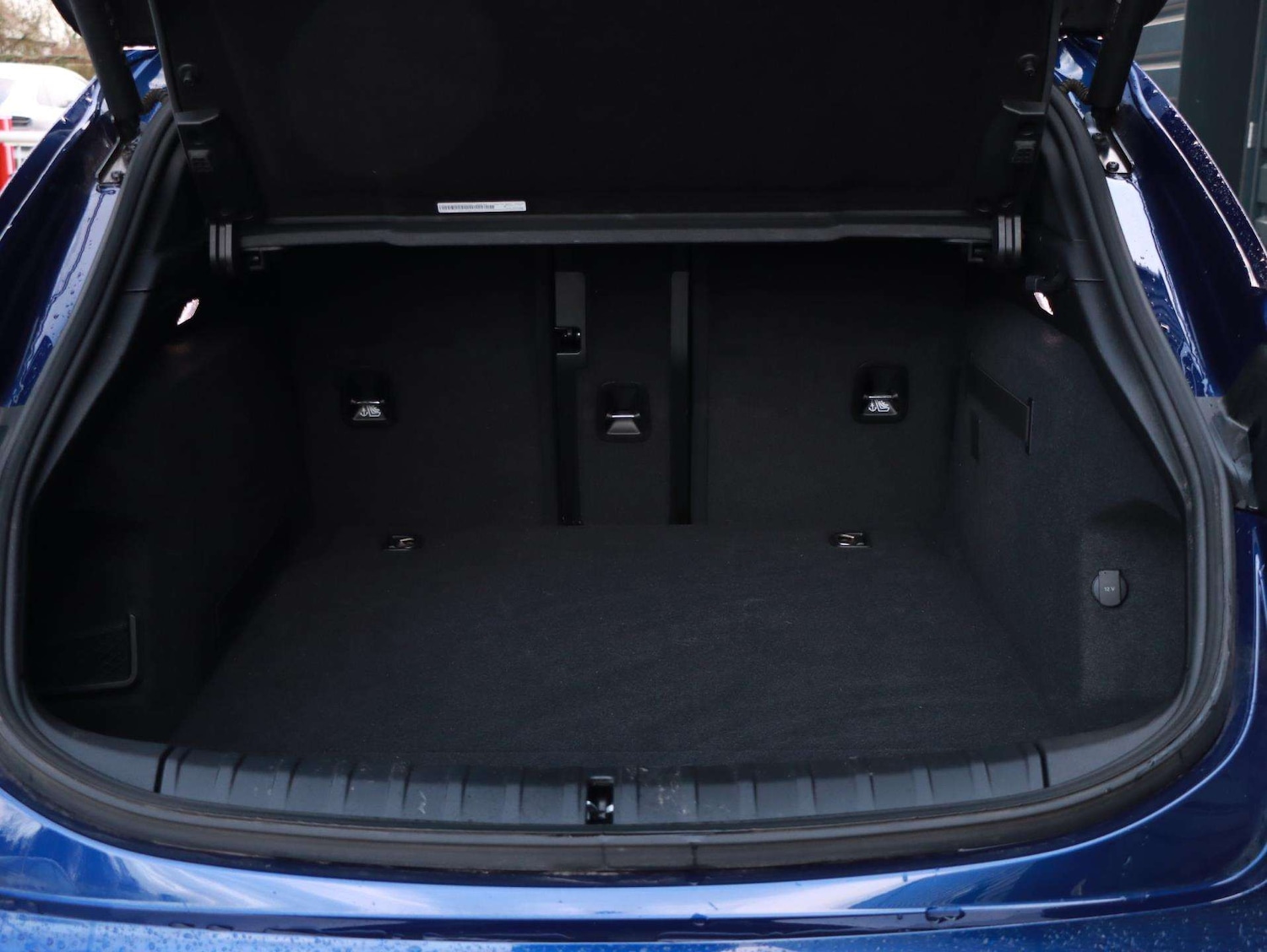 Used Porsche Taycan 2023 for sale - 77219708: Photo 24