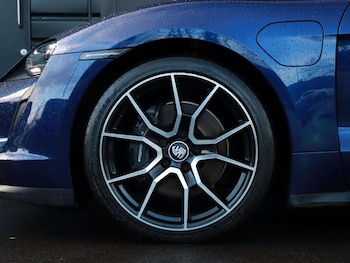 Used Porsche Taycan 2023 for sale - 77219708: Photo