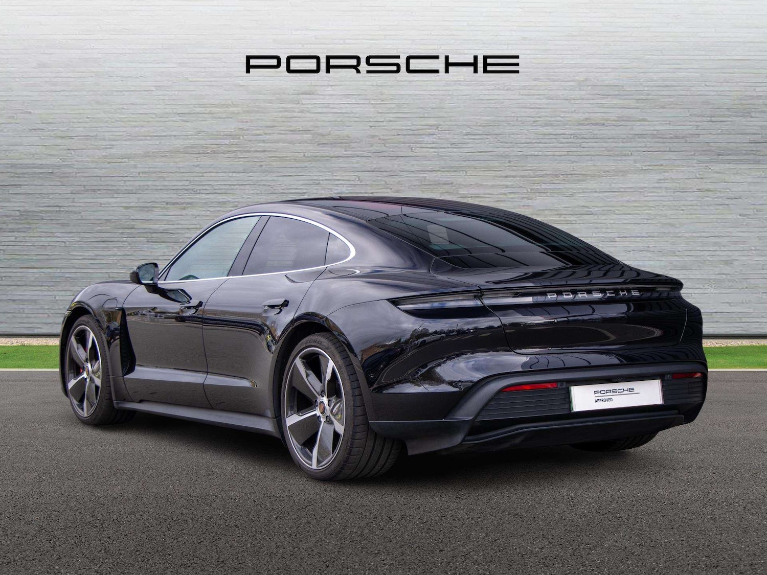 Used Porsche Taycan for sale - 78104357: Photo 2