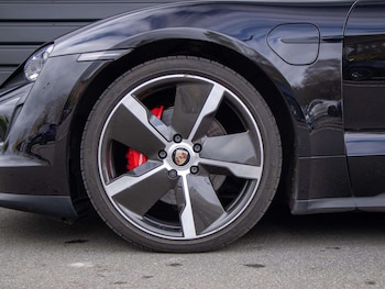 Used Porsche Taycan 2020 for sale - 78104357: Photo